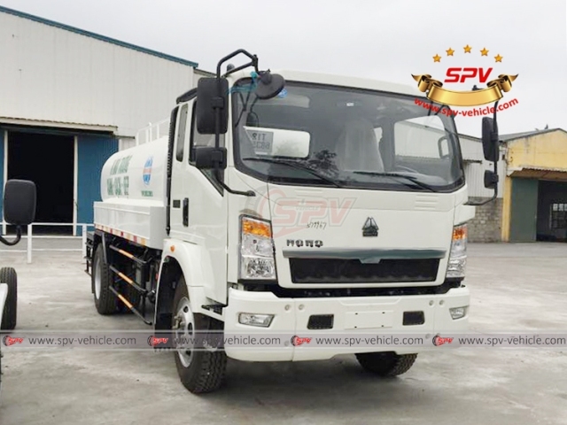 HOWO 6,000 Liter Park Irrigation Truck