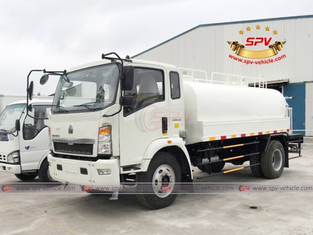 HOWO 6,000 Liter Park Irrigation Truck