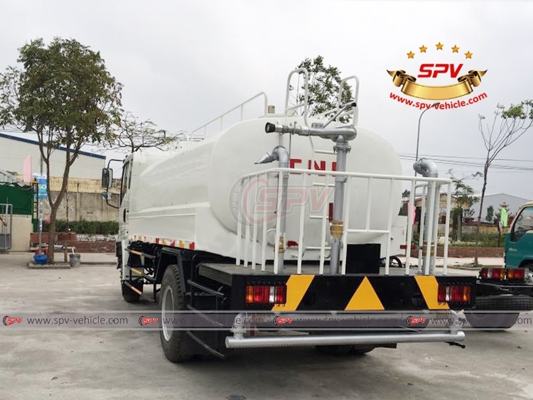 HOWO 6,000 Liter Park Irrigation Truck