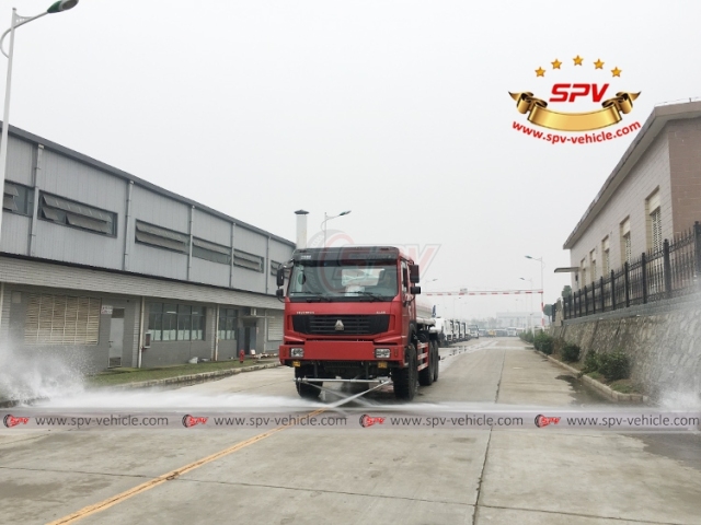 SINOTRUK 10,000L Dust Suppression Truck