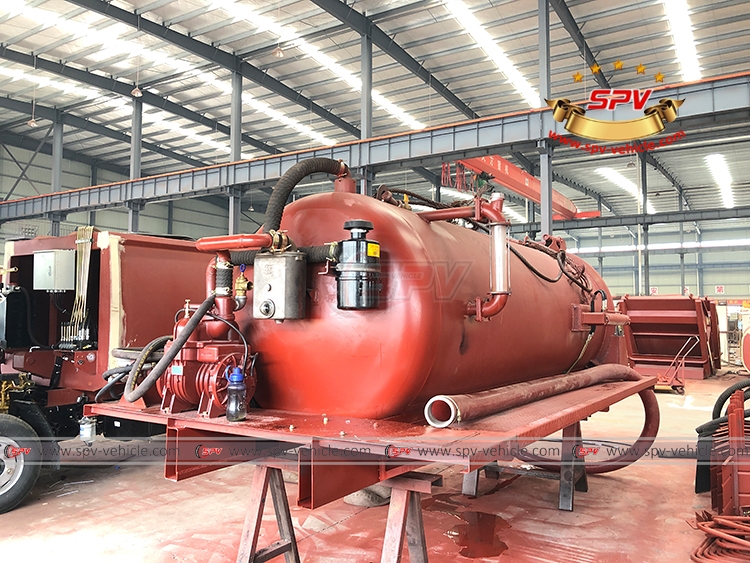 4,000 Litres Sewage Vacuum Tanker Body - Left Front
