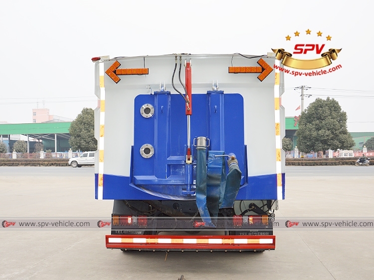 ISUZU 6 CBM Combined Road Washing and Sweeping Truck