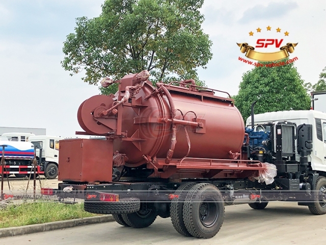 SPV 6,000 Liters Combination jet-vac Tank Body
