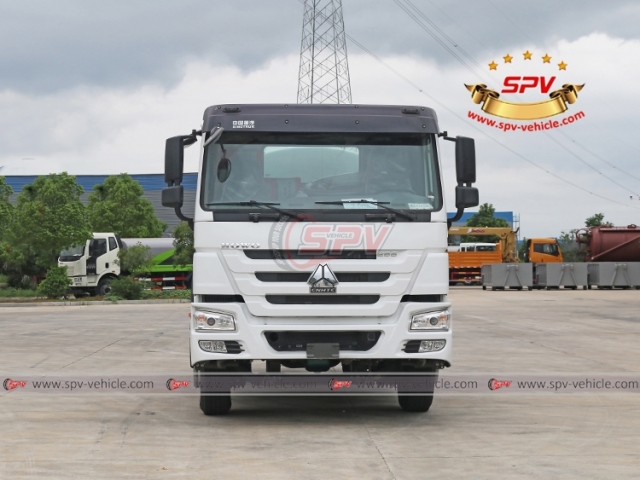 HOWO 15,000L Stainless Steel Water Truck