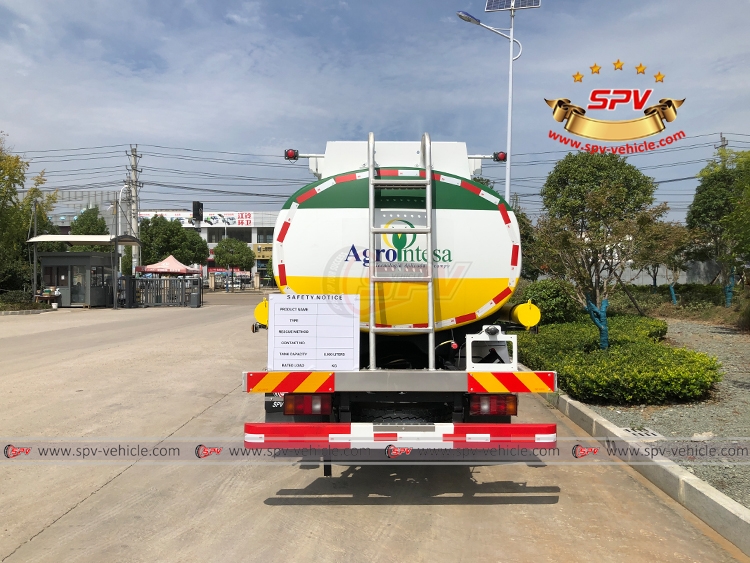 Sinotruk 8,000 Litres Fuel Pumping Truck - Rear