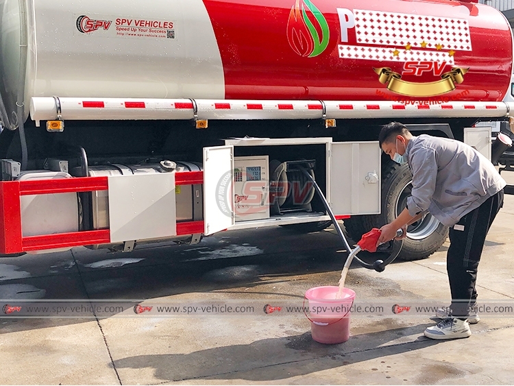 12,000 Liters Mobile Fuel Truck SINOTRUK