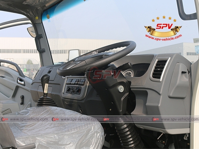 8,000 L Fuel Pump Truck SINOTRUK RHD