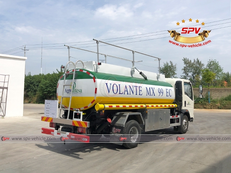 8,000 L Fuel Carrier Truck SINOTRUK