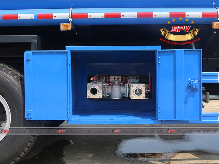 IVECO 30,000 Litres Water Truck - Discharge Box