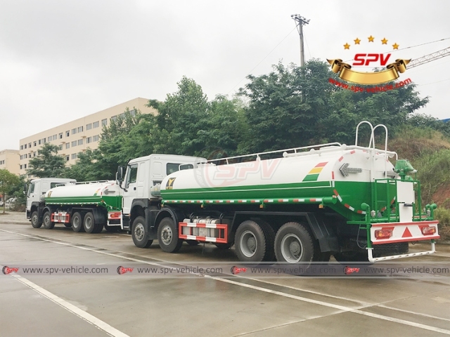 Sinotruk 25,000 L Landscape Watering Truck