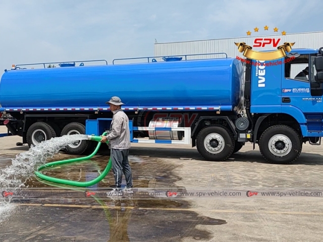 IVECO 30,000 Drinkable Water Truck