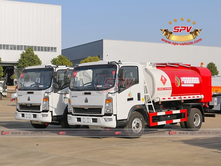 HOWO 6,000 Liters Refueler Truck