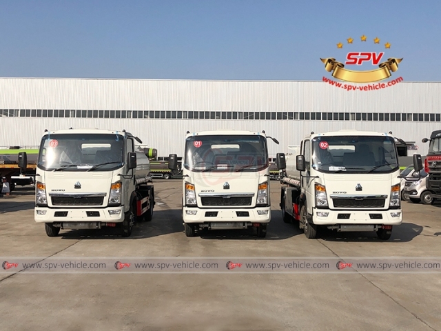 HOWO 5,000 Liters Petroleum Distribution Truck