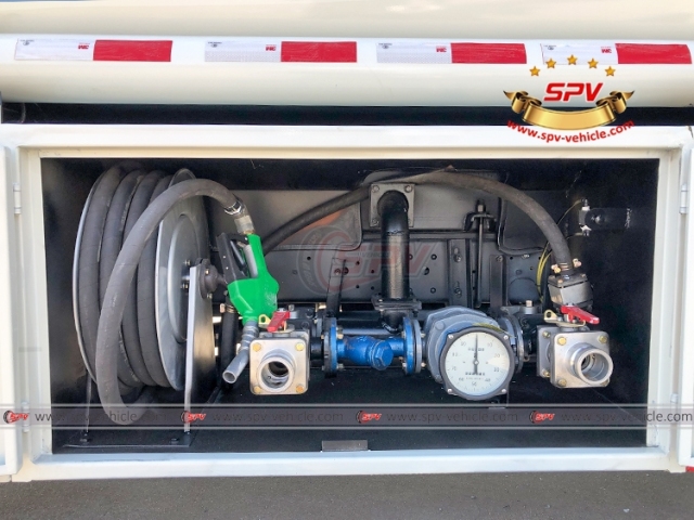 HOWO 5,000 Liters Petroleum Distribution Truck