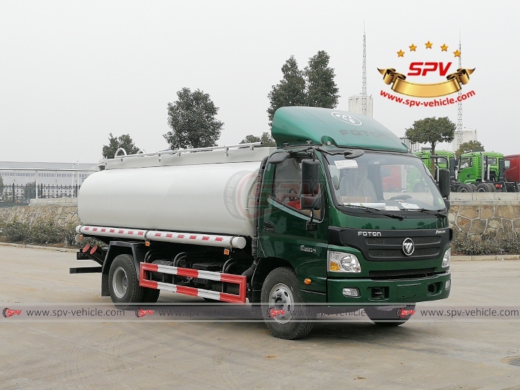 FOTON 8,000 Liters Petrol Transport Truck