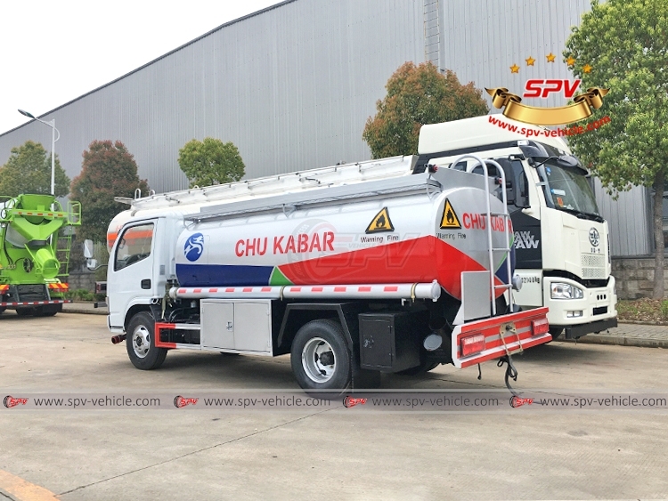 DONGFENG 5,000L Fuel Transport Truck