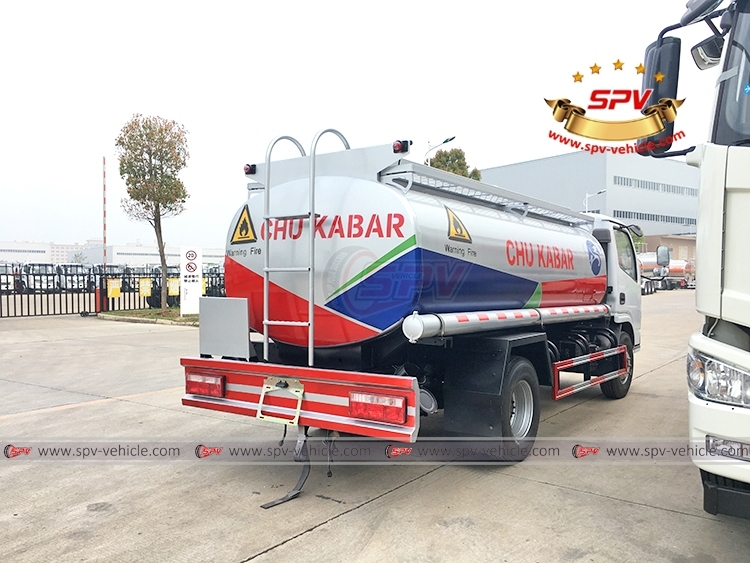 DONGFENG 5,000L Fuel Transport Truck