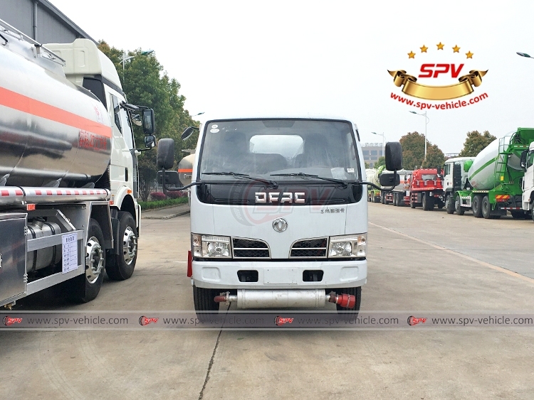 DONGFENG 5,000L Fuel Transport Truck