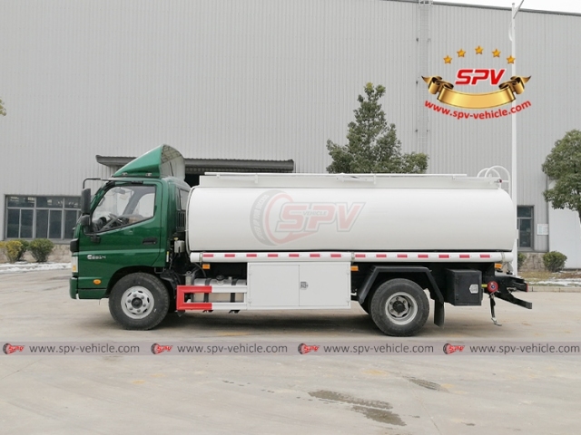 FOTON 8,000 Liters Petrol Transport Truck