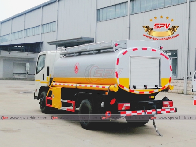 JMC RHD 5,000L Crude Oil Truck