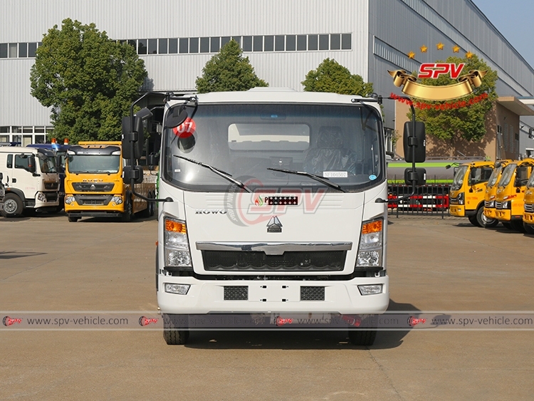 HOWO 6,000 Liters Refueler Truck