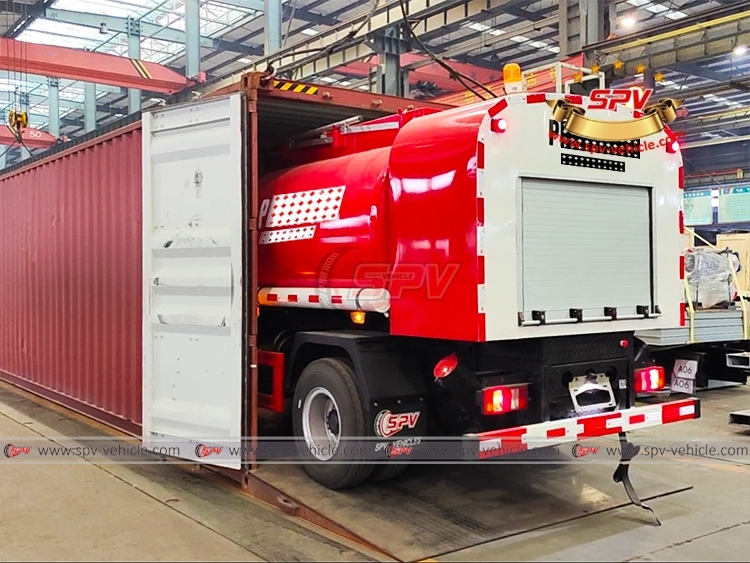 HOWO 6,000 Liters Refueler Truck