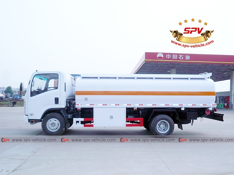 ISUZU 10,000 Liters Refueler Truck