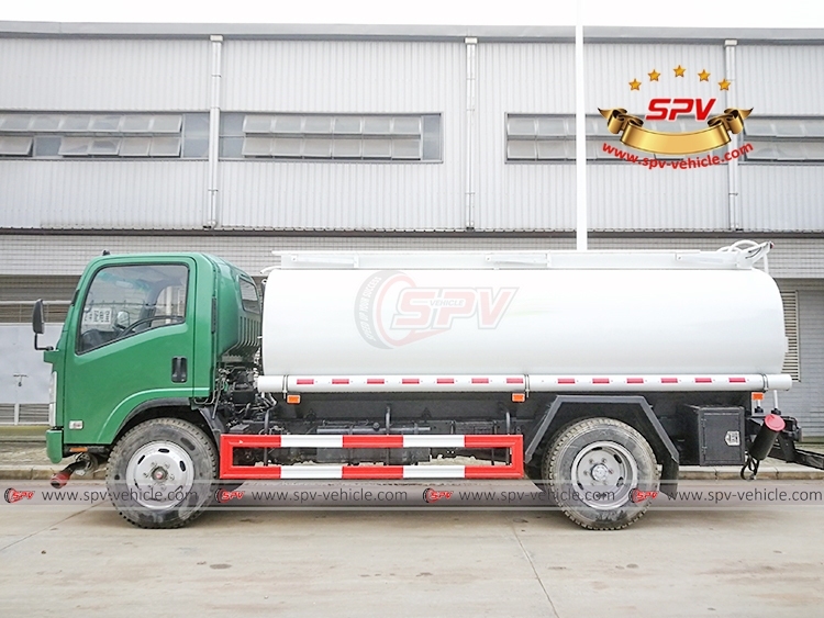 ISUZU 10,000 Liters Refueler Truck