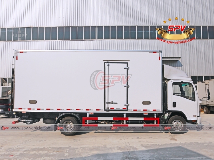ISUZU 5 Ton Heat Preservation Truck With Tailgate