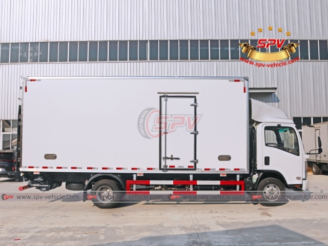 ISUZU 5 Ton Heat Preservation Truck With Tailgate