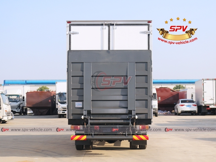 ISUZU 5 Ton Heat Preservation Truck With Tailgate