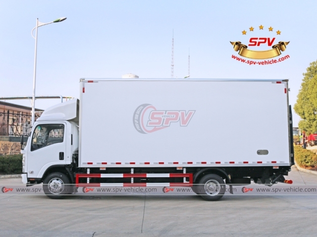 ISUZU 5 Ton Heat Preservation Truck With Tailgate