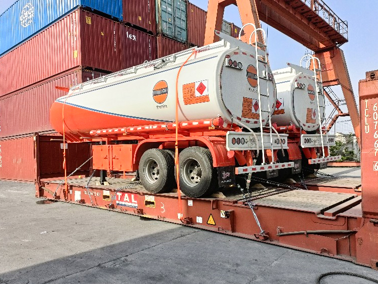 2nd Order for 2 Units of Oil Tank Semi-trailer Loaded onto Frame Container