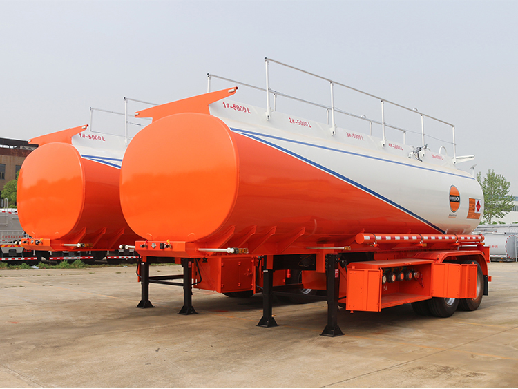 30,000 litres Fuel Liquid Tank Semi-trailer - Front Left