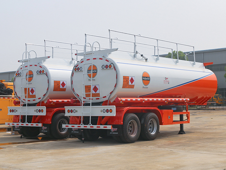 SPV 30,000 litres Fuel Tank Semi-trailer - Rear Right
