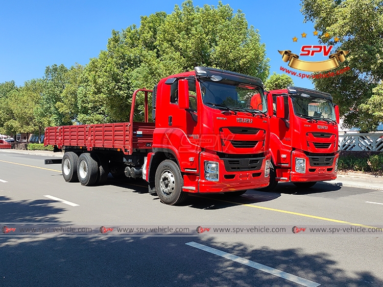 ISUZU GIGA 6x4  Cargo Transport Truck - Front Right