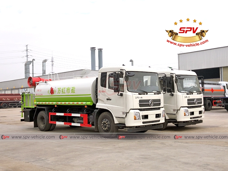 2 Units of Sanitation Spray Trucks DONGFENG - Front Right
