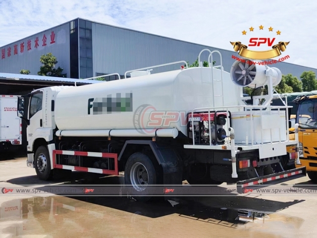 8,000 Liters Chemical Spraying Truck ISUZU