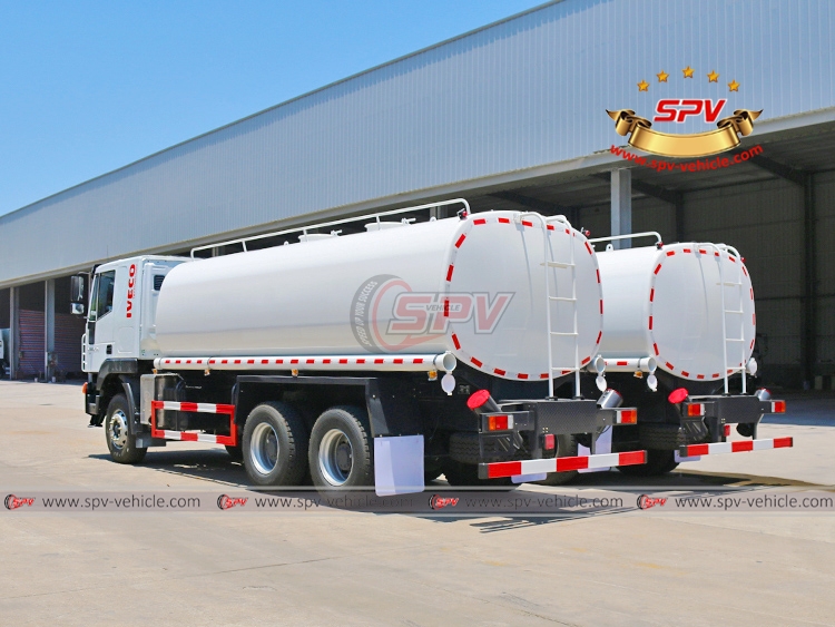 20,000 Litres Water Supply Bowser IVECO - Rear Left