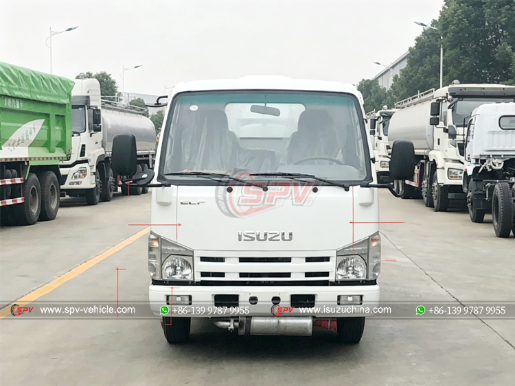 2,000 Liters Fuel Bowser ISUZU - Front