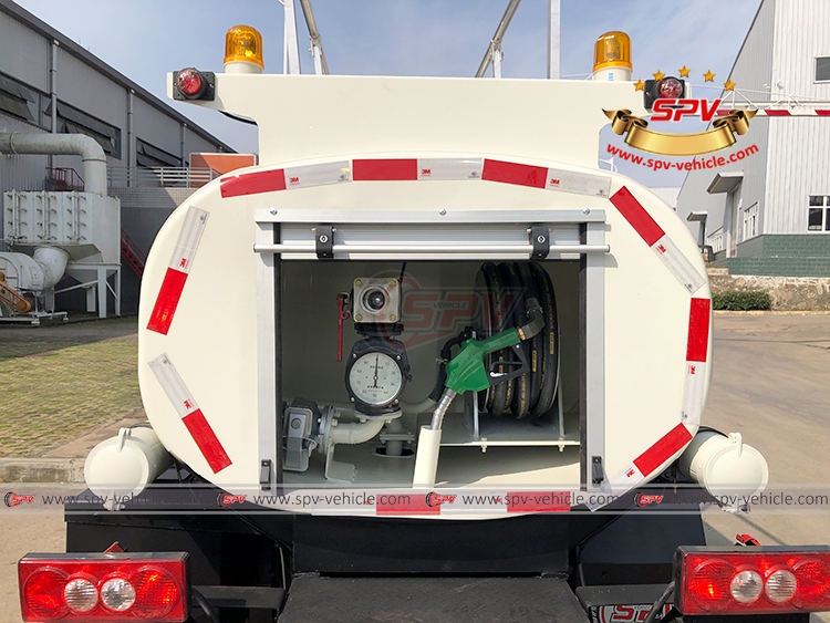 2,000 Litres Refueling Vehicle JMC - Flow Meter and Reel