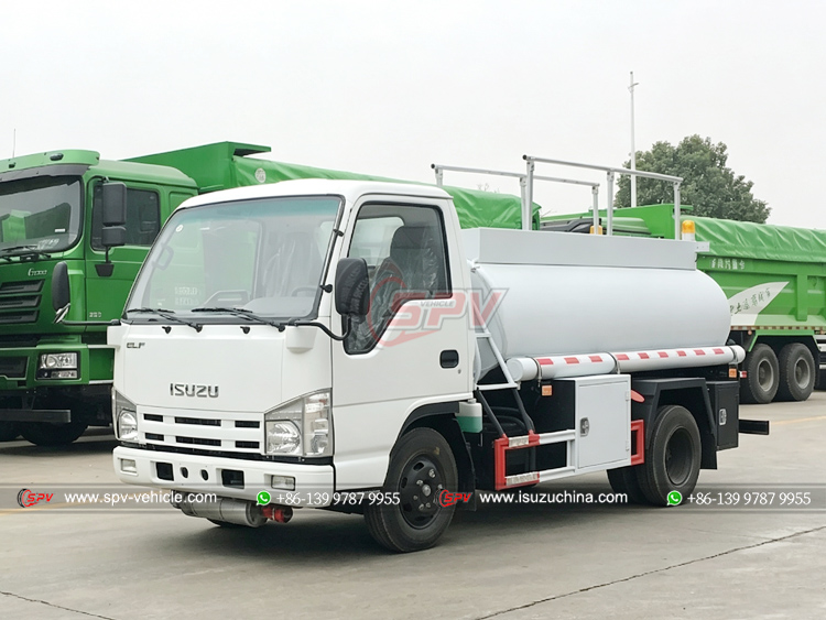 Mini Fuel Dispensing Truck ISUZU - Front Left