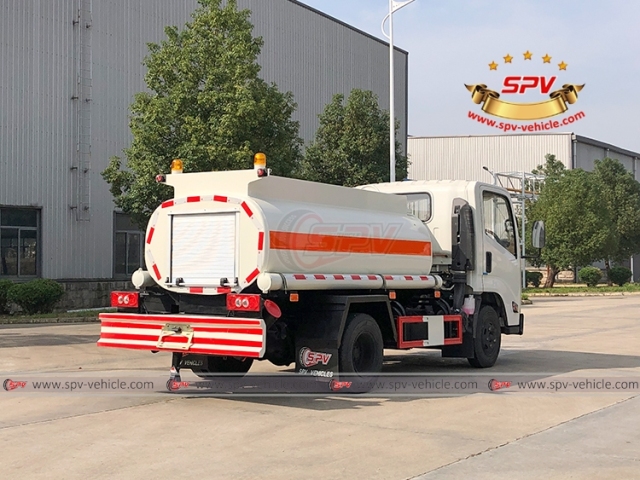 2,000 L Fuel Hauling Truck JMC RHD