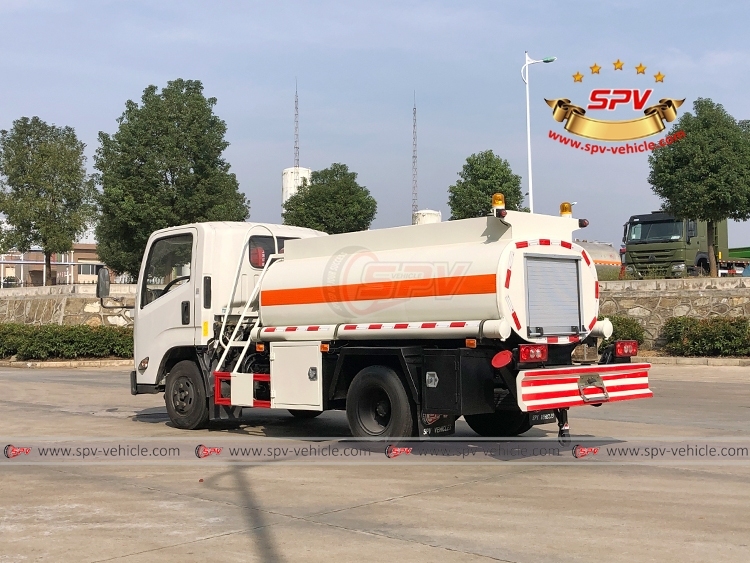 2,000 L Fuel Hauling Truck JMC RHD