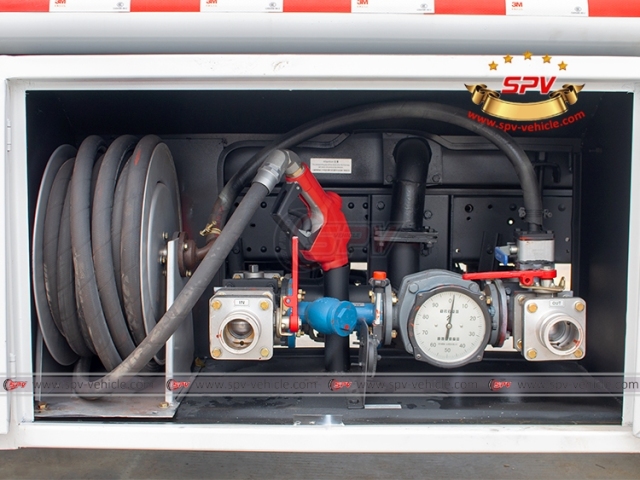 4,000 Litres Diesel Carrier Truck ISUZU