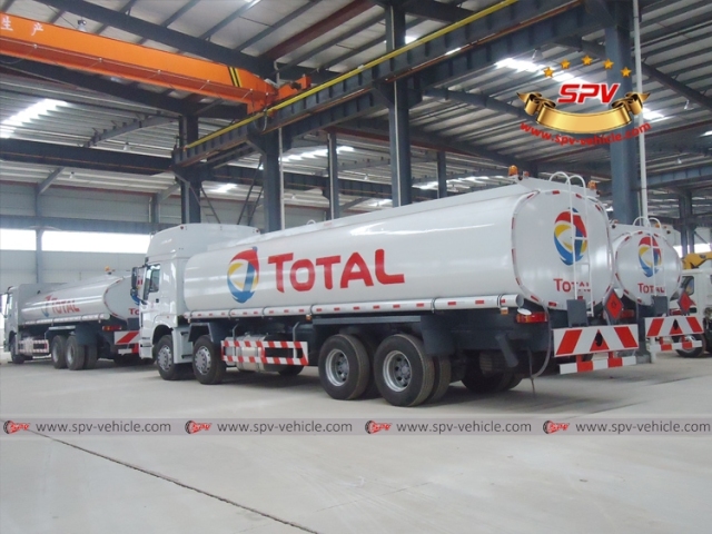 30,000 L Rigid Fuel Truck SINOTRUK