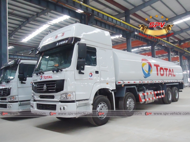30,000 L Rigid Fuel Truck SINOTRUK