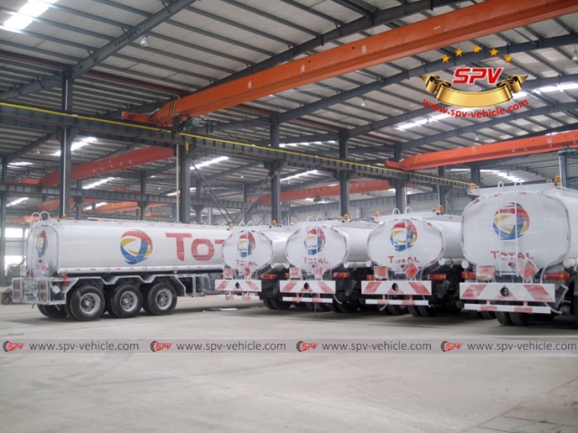 30,000 L Rigid Fuel Truck SINOTRUK