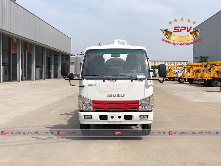 4,000 Litres Sludge Removal Truck ISUZU - Front
