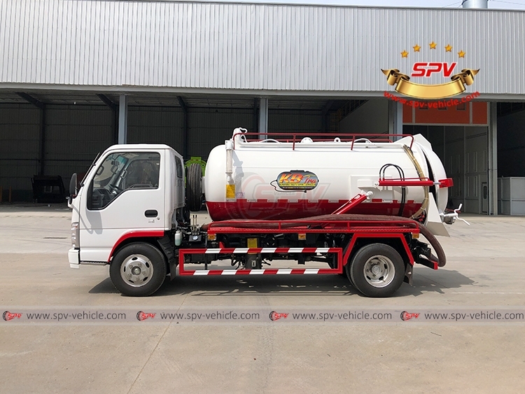 4,000 Litres Wastewater Suction Truck ISUZU
